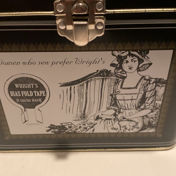 NWT Wright’s Bias Fold Tape & Trimmings Tin, The Sewing Room Labor Saver - Picture 2 of 7